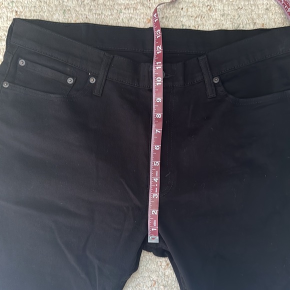 Black Levi’s 504 Jeans - Picture 3 of 8
